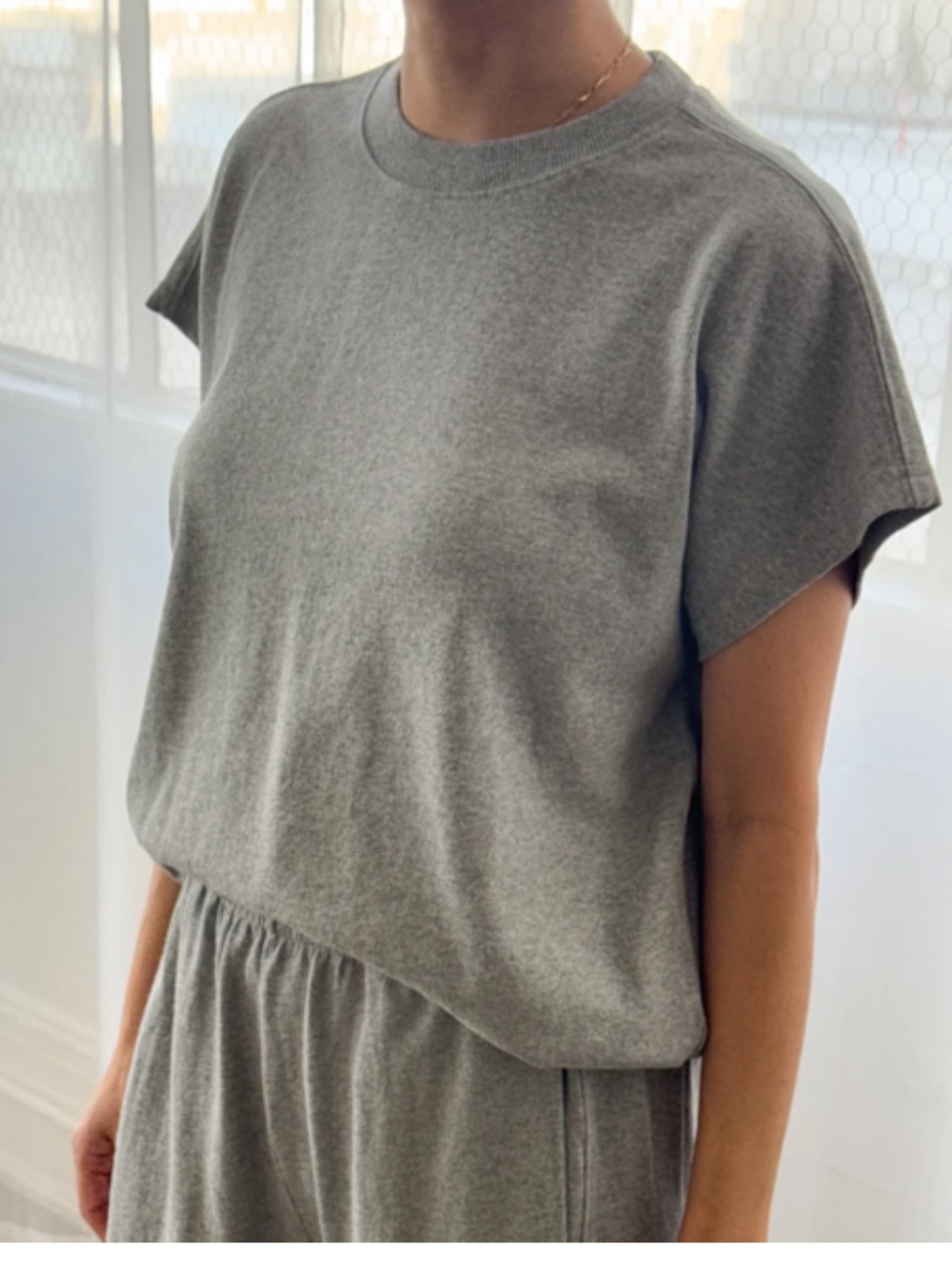 Le Bon Shoppe Short Sleeve Cropped Sweatshirt L